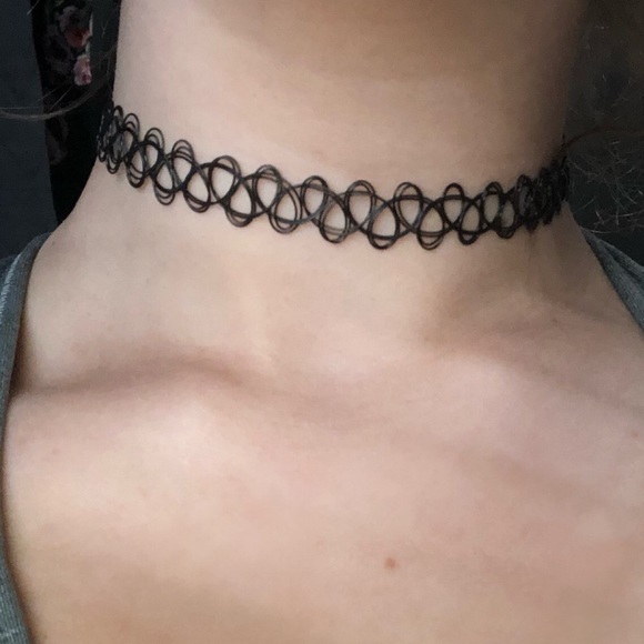 Basic Black Choker - Picture 1 of 2